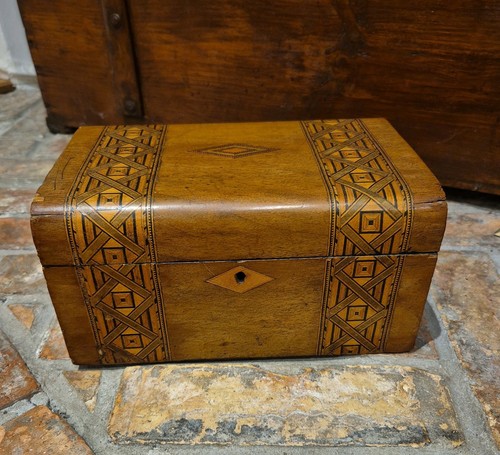 Victorian walnut trinket - trinket, box