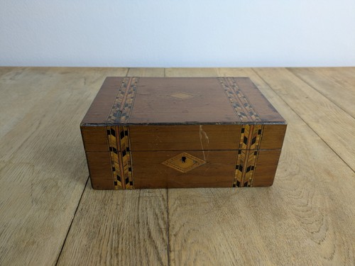 Wooden box tunbridge 19th - tunbridge,