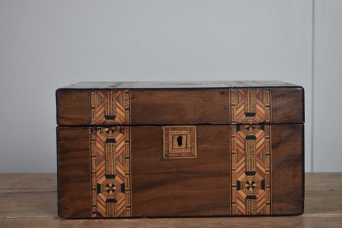 Late 19th century - century, walnut